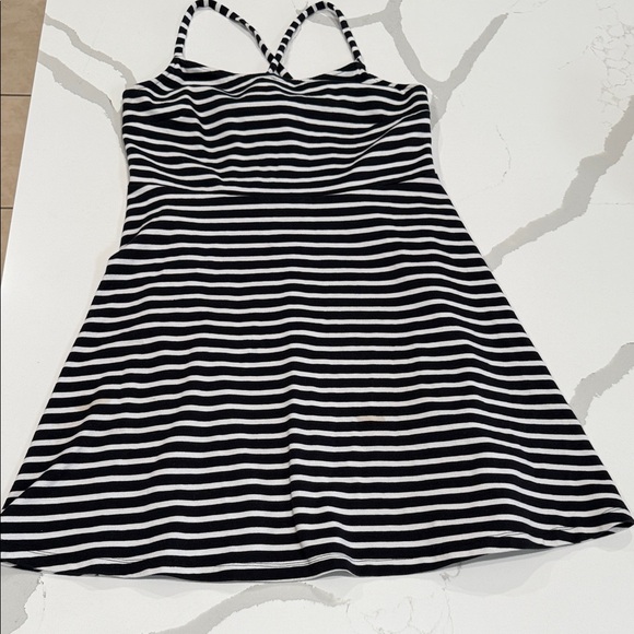 Old Navy Black and White Striped Tank Top - Picture 1 of 4